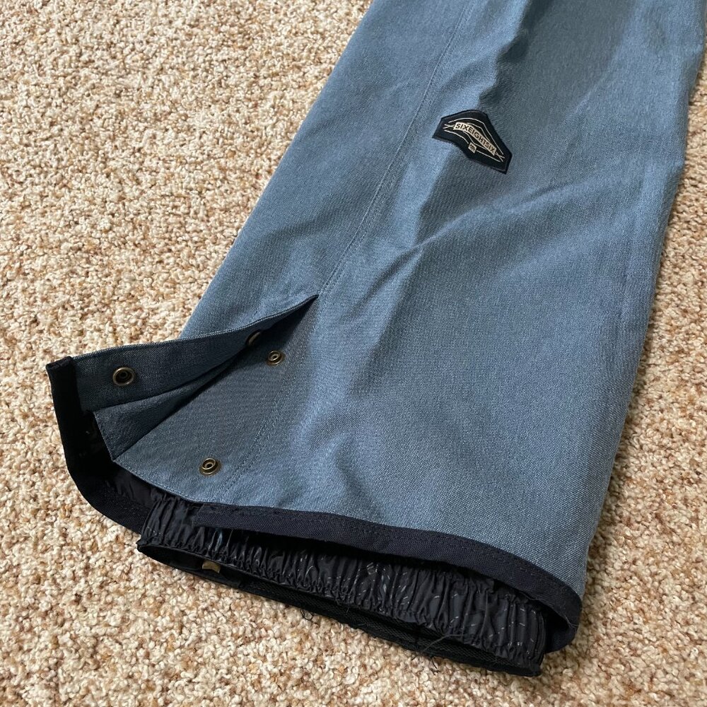 686 Women's Black Magic Insulated Snowpants - Bibs - Picture 11 of 12